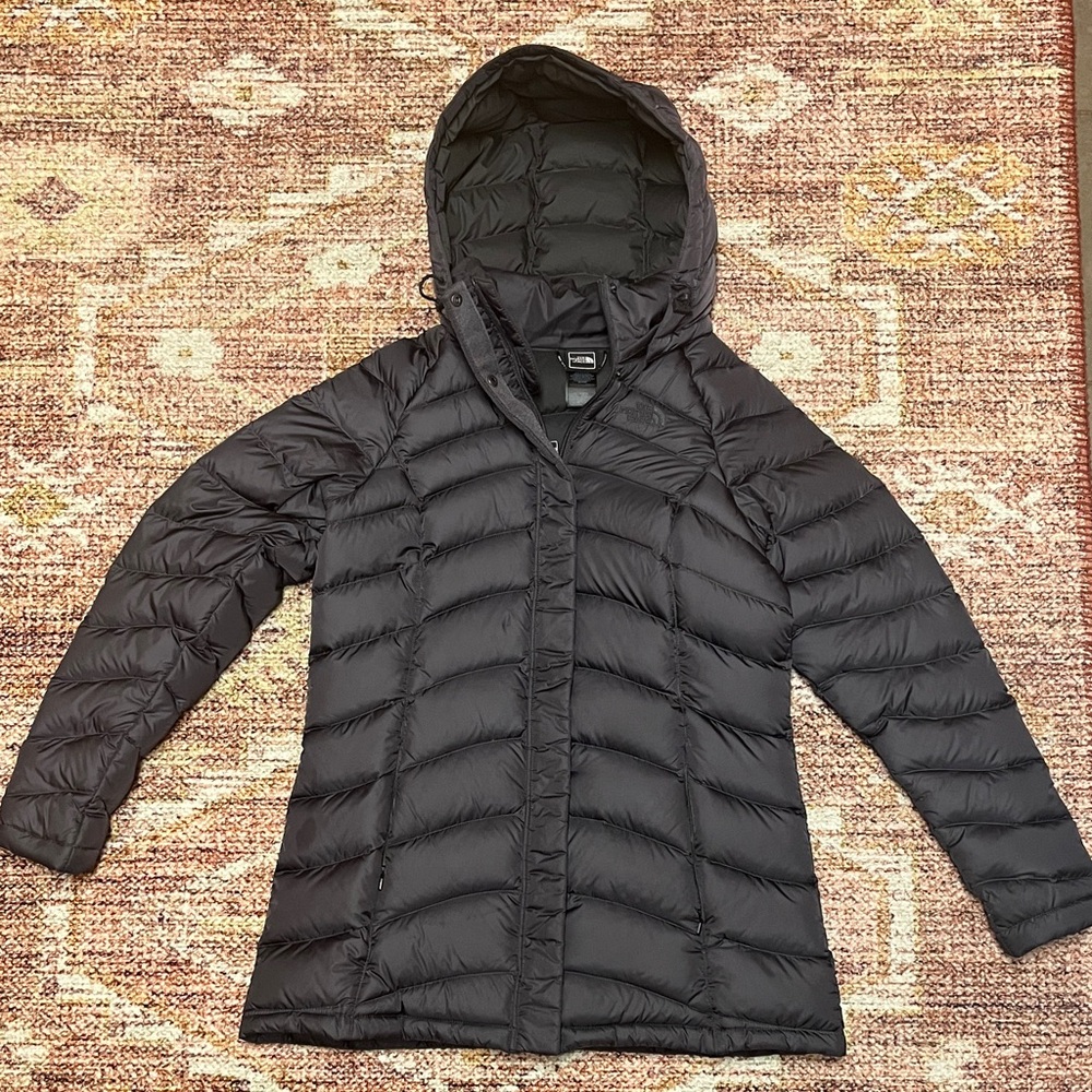 The North Face Women's 600 Down Black Puffer Jacket